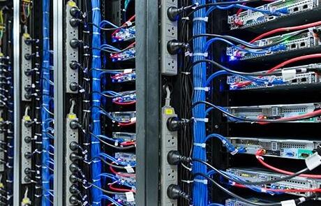 服务器租用和托管有何区别